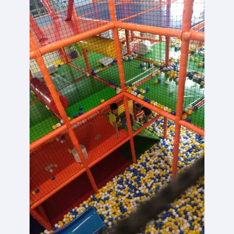 Construcción en bastidor de un parque infantil cubierto con accesorios, Monkey Grove, pista Ninja, "esponjas" de juegos blandos-3